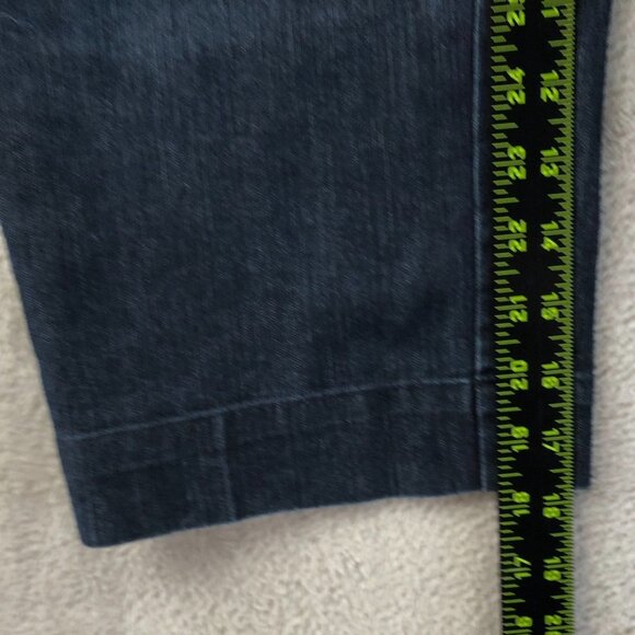 2 Dockers Womens Capri Jeans Size 4P Lot Of Two Mid Rise Curvy Blue Denim Crop - Picture 6 of 12